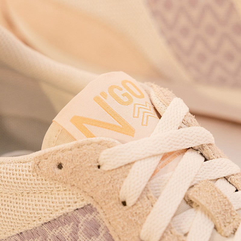 N'GO Hoi An Turnschuhe – leichte Sneaker mit frischer Farbkombination aus Lila und Pfirsich