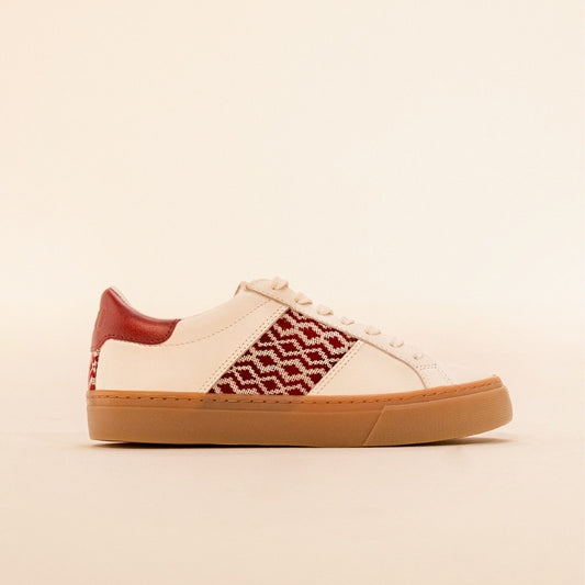 N'GO Sneaker Na Sang Classic in Burgunderrot – stilvoll und nachhaltig