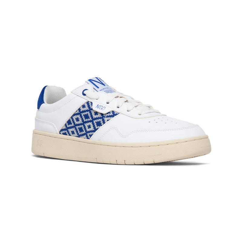 Hue Classic Meerblau – stilvolle Sneaker mit recyceltem Innenfutter und bequemer Sohle.