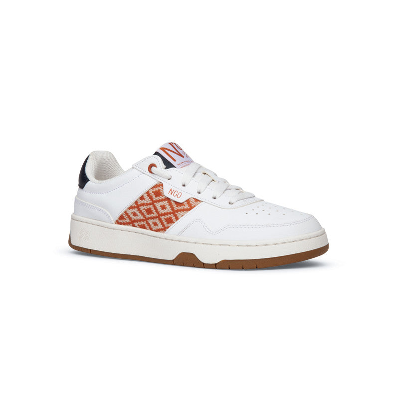 Hue Classic Rost & Marineblau – stilvolle Sneaker mit recyceltem Innenfutter und bequemer Sohle.
