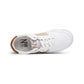 Fair produzierte Sneaker mit sandfarbenem Ethno-Design und cognacbraunen Akzenten – umweltfreundlich und komfortabel.